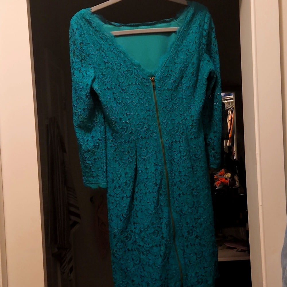 Gorgeous Adrianna Papell 3/4 sleeve zipper mini dress